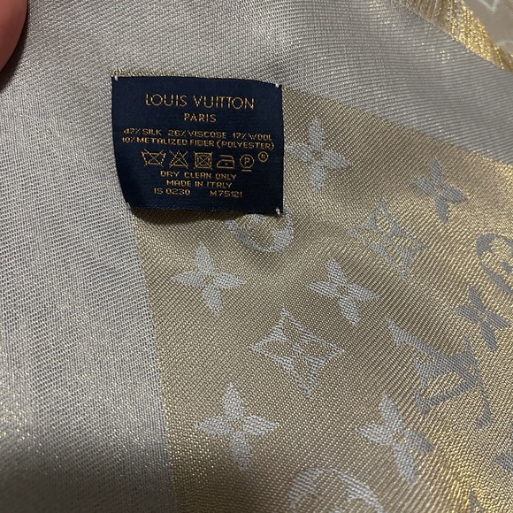 Louis Vuitton Silver Monogram Scarf - Picture 3 of 5